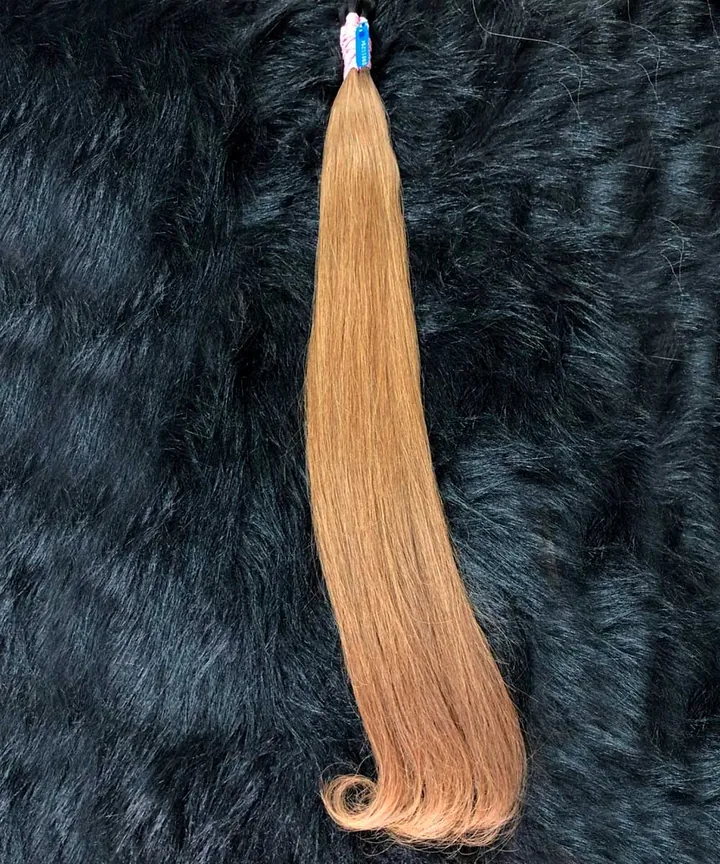 Cabelo brasileiro chocolate com raiz esfumada de 80 cm